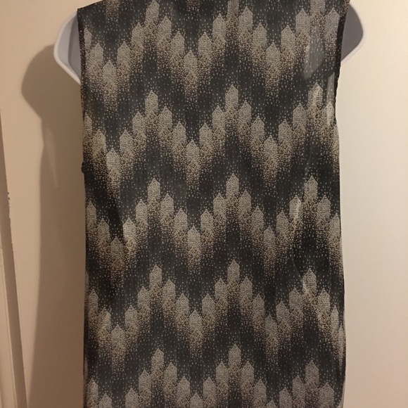 Top - Picture 5 of 6